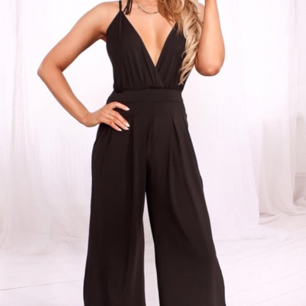 Black Jumper - Picture 1 of 2